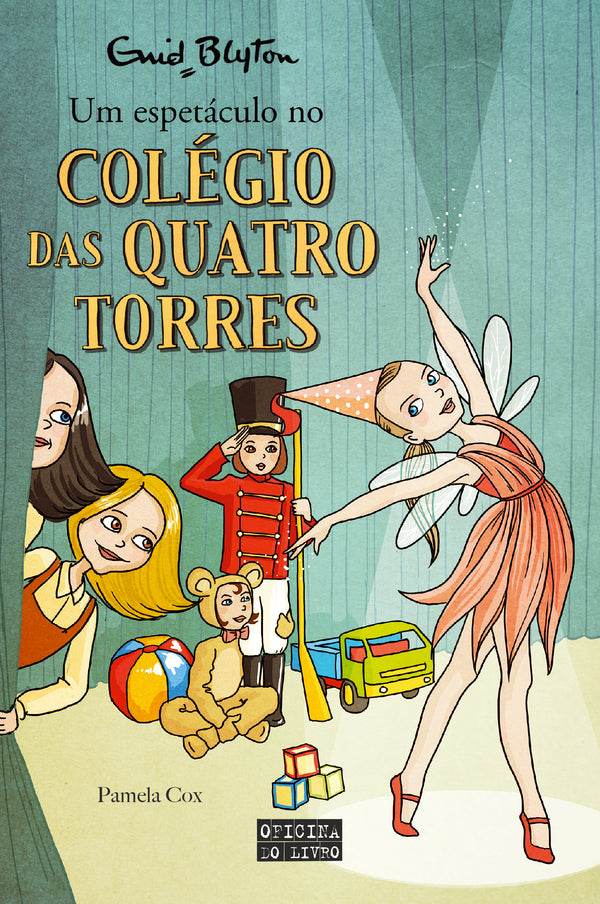 Um Espetáculo no Colégio das Quatro Torres de Enid Blyton