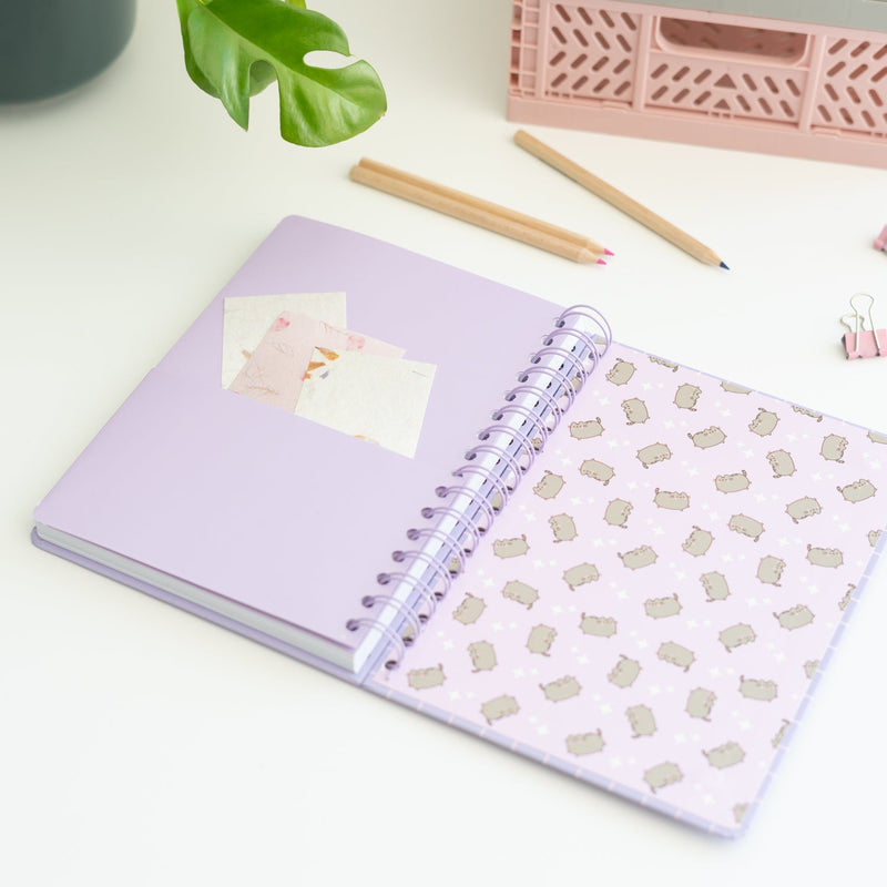 Caderno A5 - Pusheen Moments