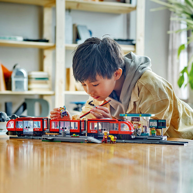 Elétrico e Estação na Baixa Lego-City