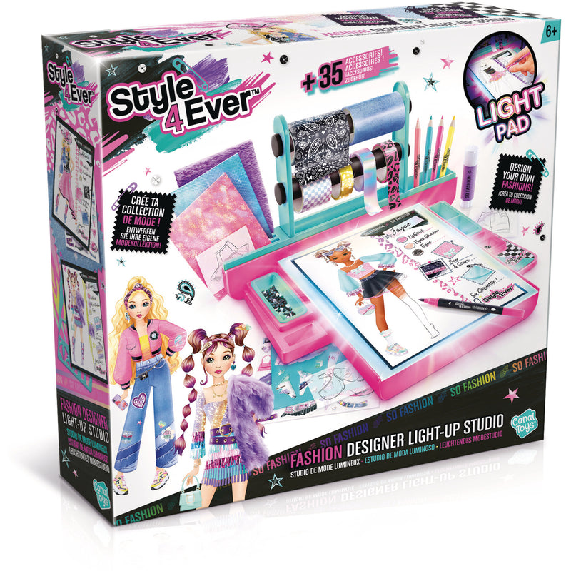 Fashion Designer Studio Com Luz